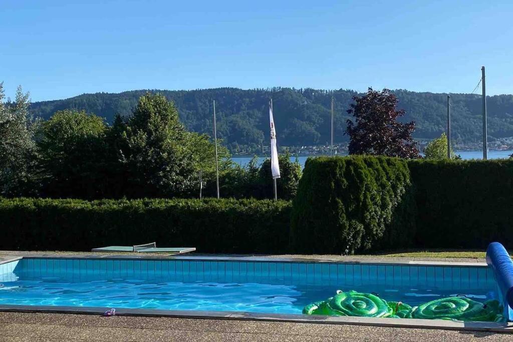 Die Seeblume - Ferienwohnung Mit Pool Und Seeblick Bodman-Ludwigshafen Bagian luar foto